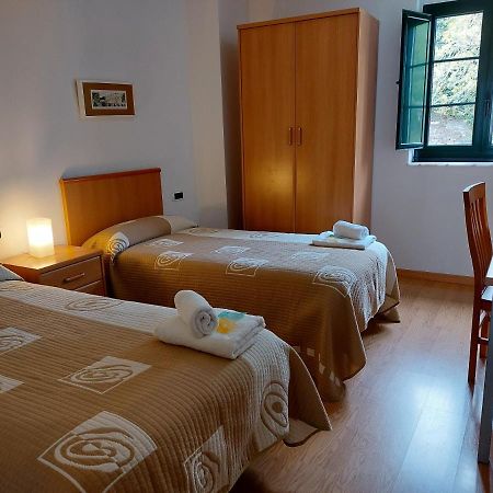 Hospederia Externa Del Monasterio Hotell Samos Eksteriør bilde
