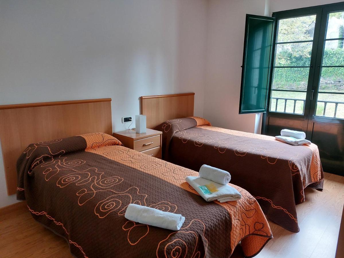 Hospederia Externa Del Monasterio Hotell Samos Eksteriør bilde