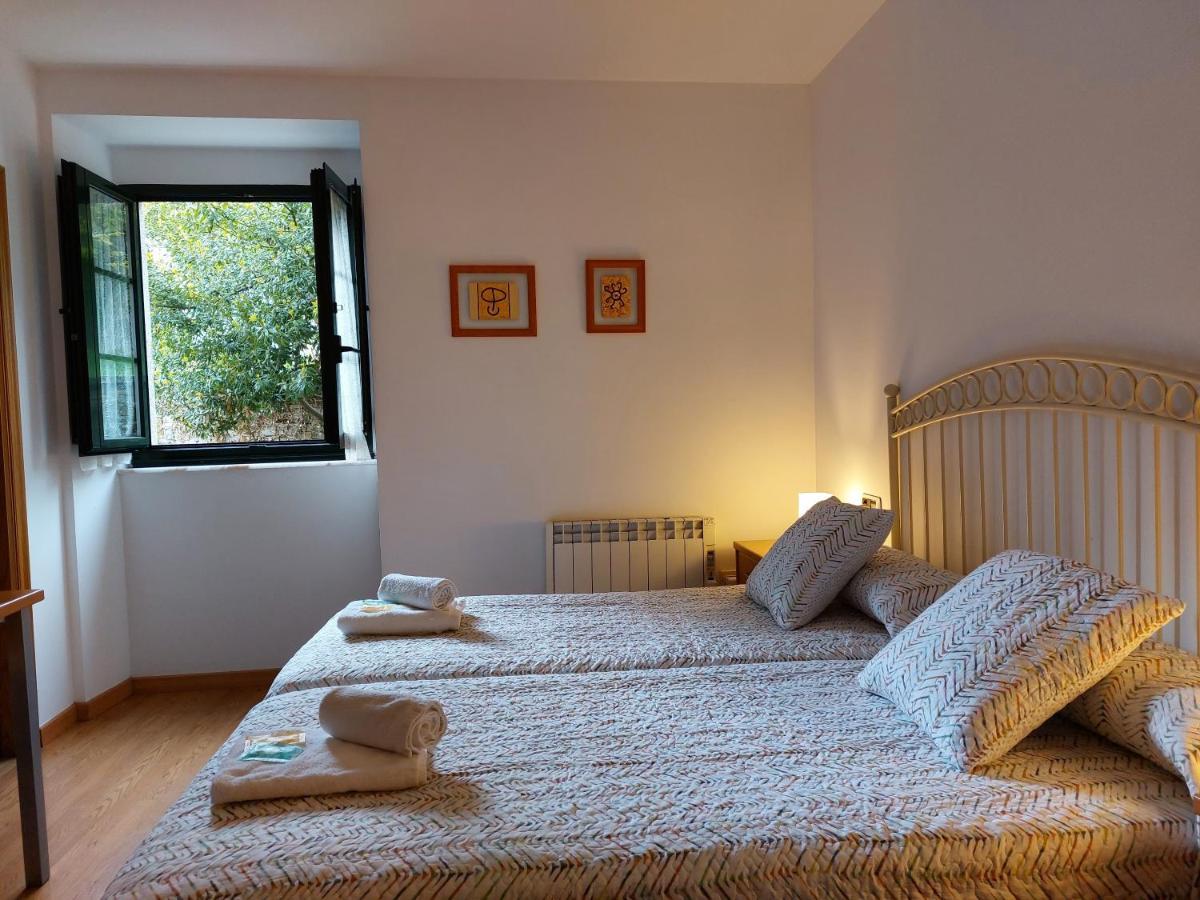 Hospederia Externa Del Monasterio Hotell Samos Eksteriør bilde